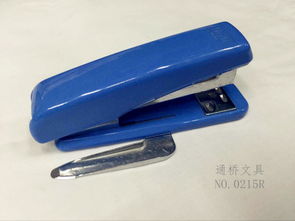 小利器鑄就大夢(mèng)想 從義烏訂書機(jī)看“通橋文具”的中國(guó)夢(mèng)征途